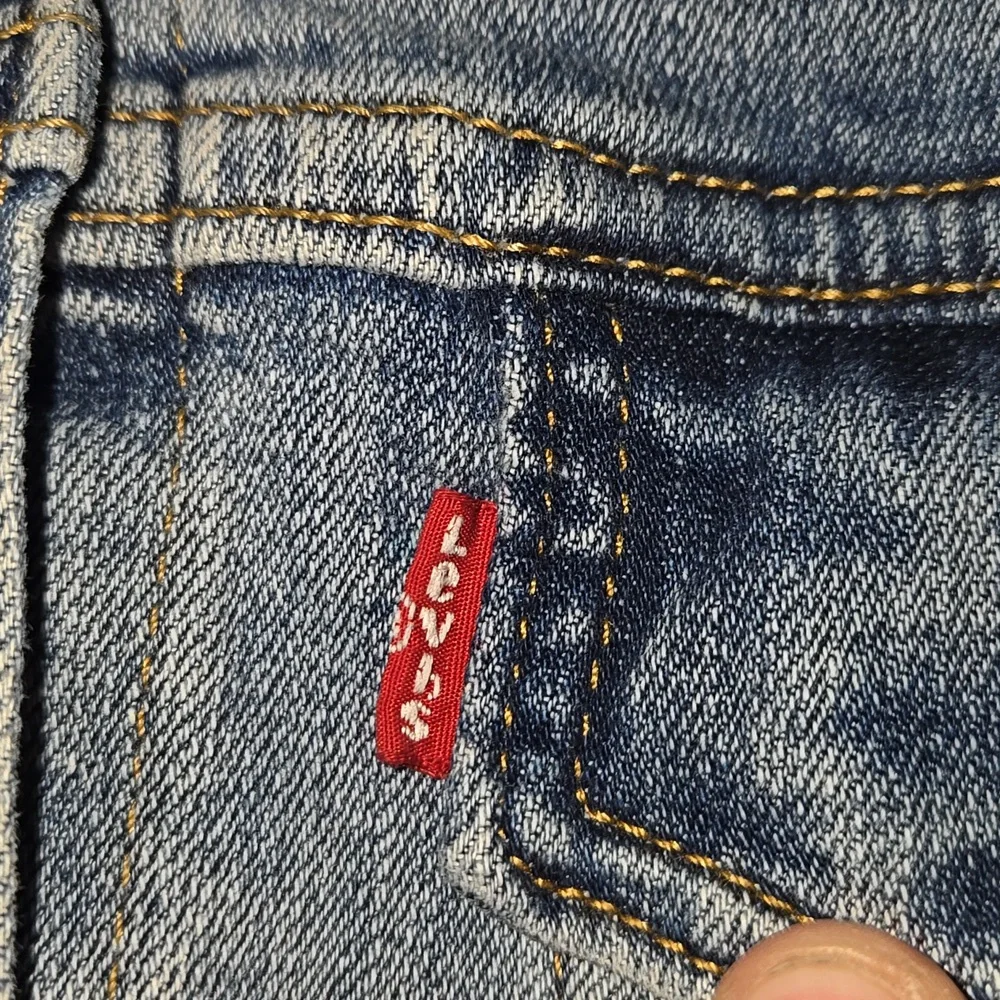 Levi's Denim Trucker Jacket Light to Medium Wash Classic Denim Kids Jacket
